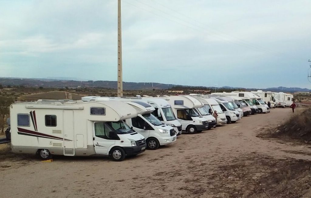 El nuevo parquin cuenta con varias tomas de agua e infraestructura para el estacionamiento de caravanas